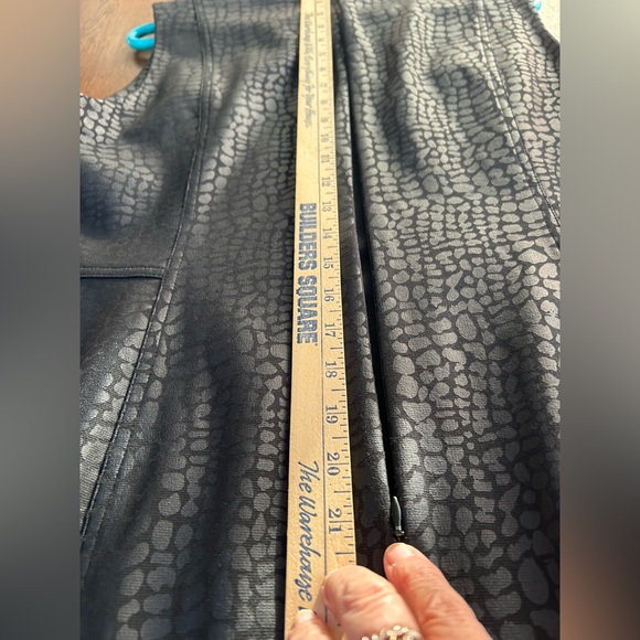 Calvin Klein “Snake”-print little Black Cocktail Dress Sleeveless. Like new,sz16 - Picture 7 of 11